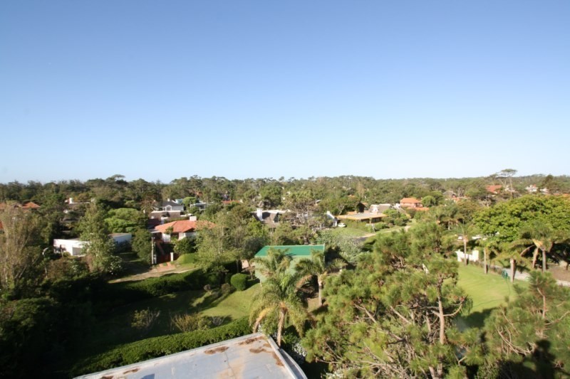 Pent house en venta sobre Playa Mansa con magníficas vistas !!